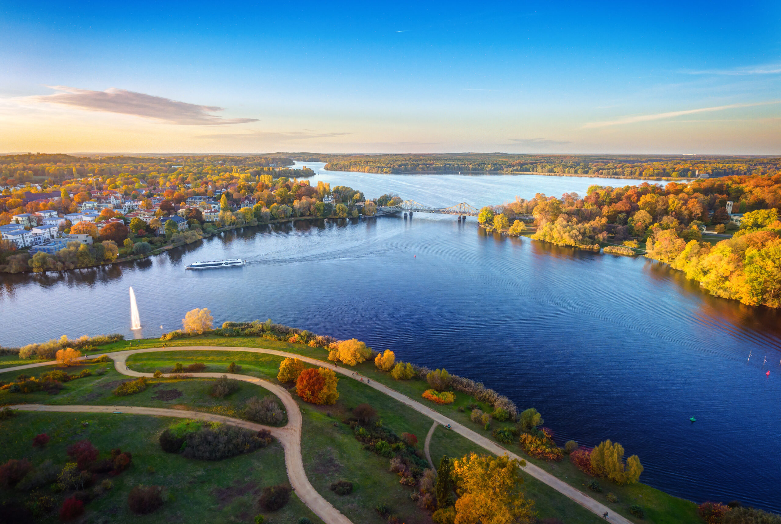 Potsdamer Seenlandschaft aus der Luft – Immobilienmakler in Potsdam